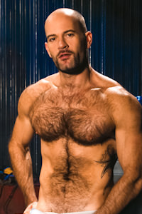 picture of muscular porn star Aaron Action | hotmusclefucker.com
