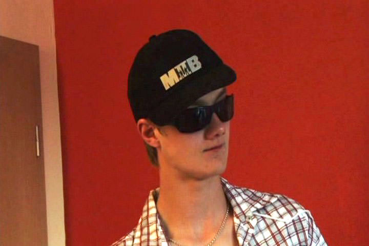 Bare Experience, Scene #07